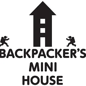  Ostello Backpacker's Mini House